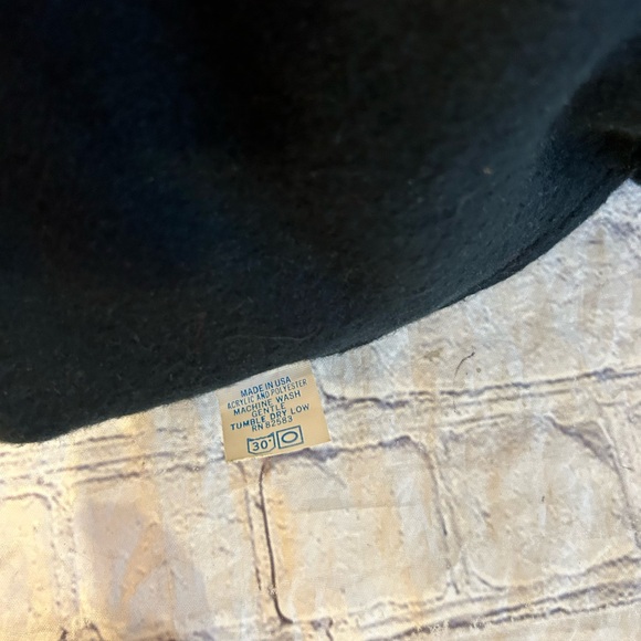 TURTLE FÜR (2) PULLOVER FLEECE NECK BANDS USA MADE PURPLE AND BROWN/BLACK O/S - Picture 6 of 6